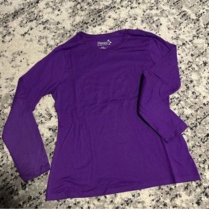 Hanes long sleeve shirt